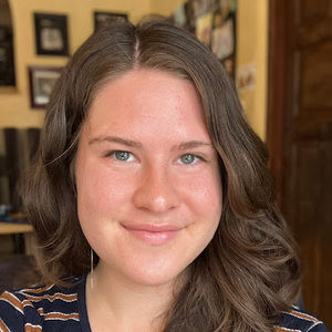 Meet your Posher, Risa